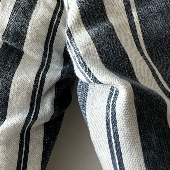 *SOLD* Lucky Brand jeans, size 4 - Picture 8 of 8